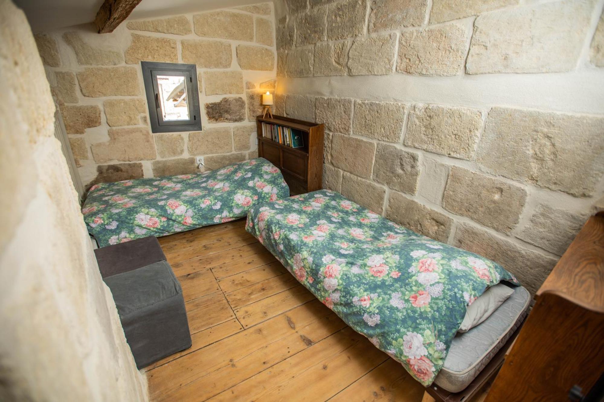 Oustaou De Betty Et Bob Bed & Breakfast Le Cailar Ngoại thất bức ảnh